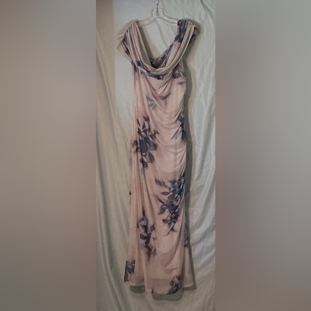 Off-Shoulder Lavender Floral A&F Dress - Picture 2 of 9